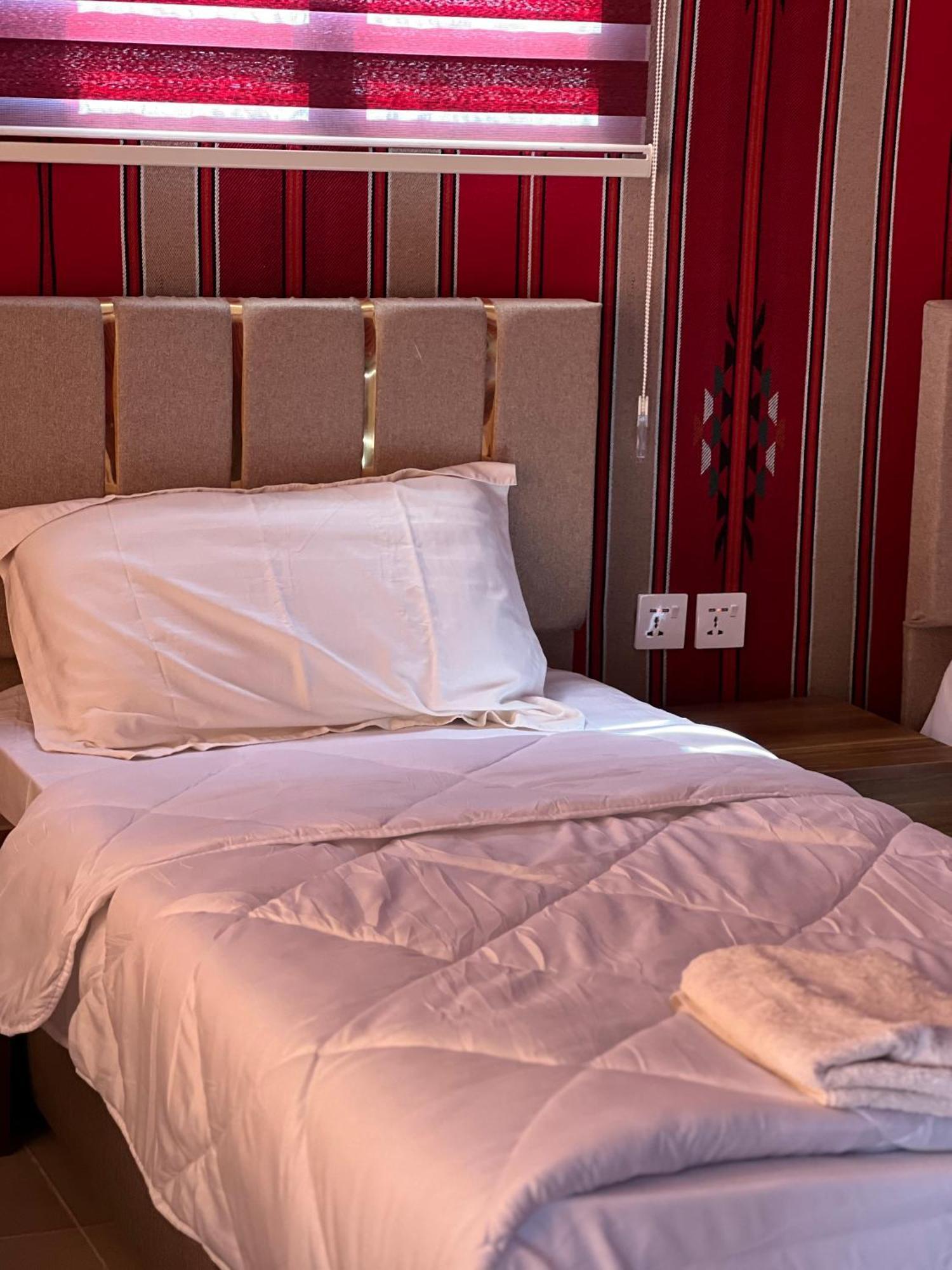 Rum Royal Flower Luxury Camp Wadi Rum Exterior foto